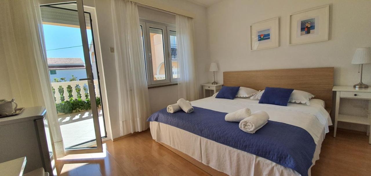 Apartmani Mira Vodice Esterno foto