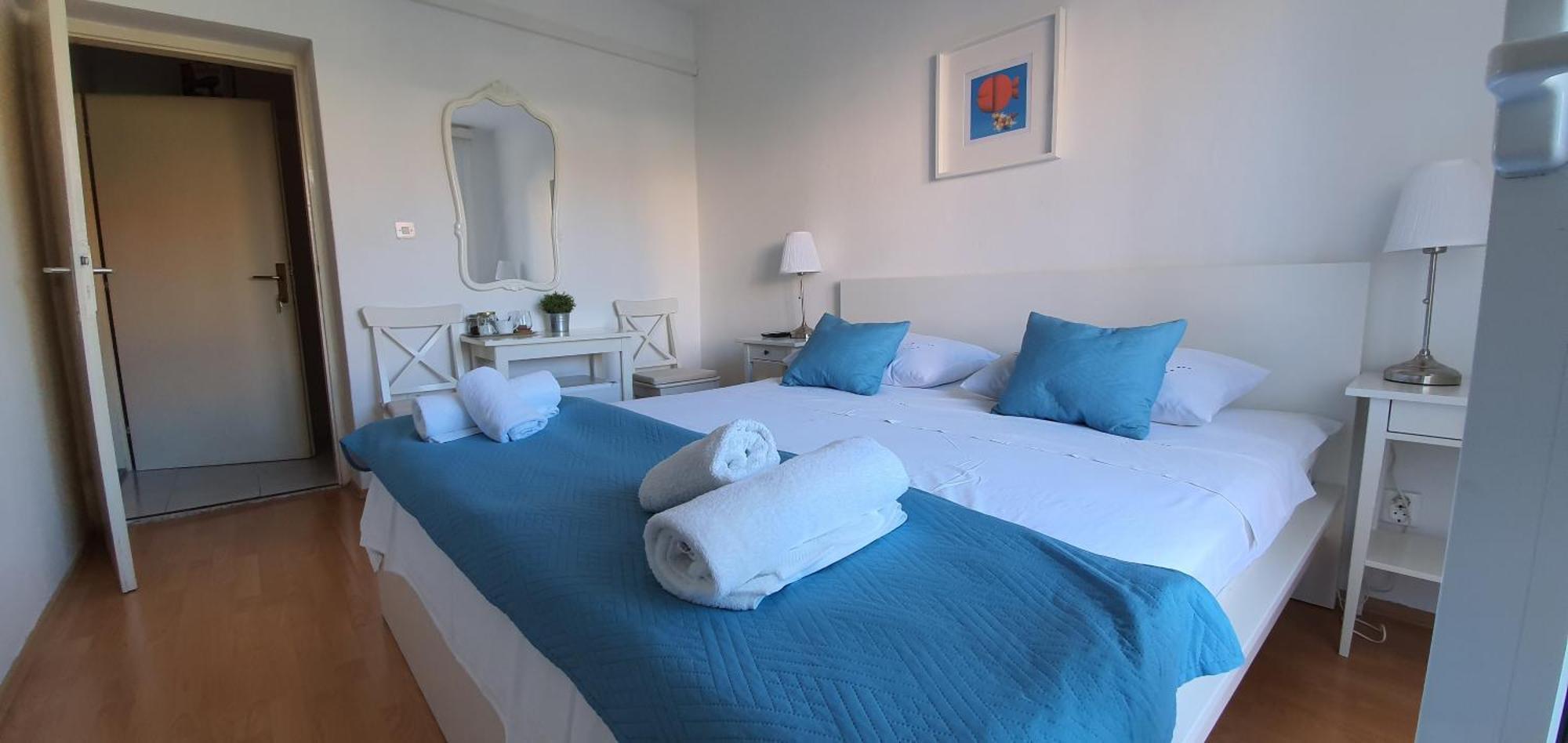 Apartmani Mira Vodice Esterno foto