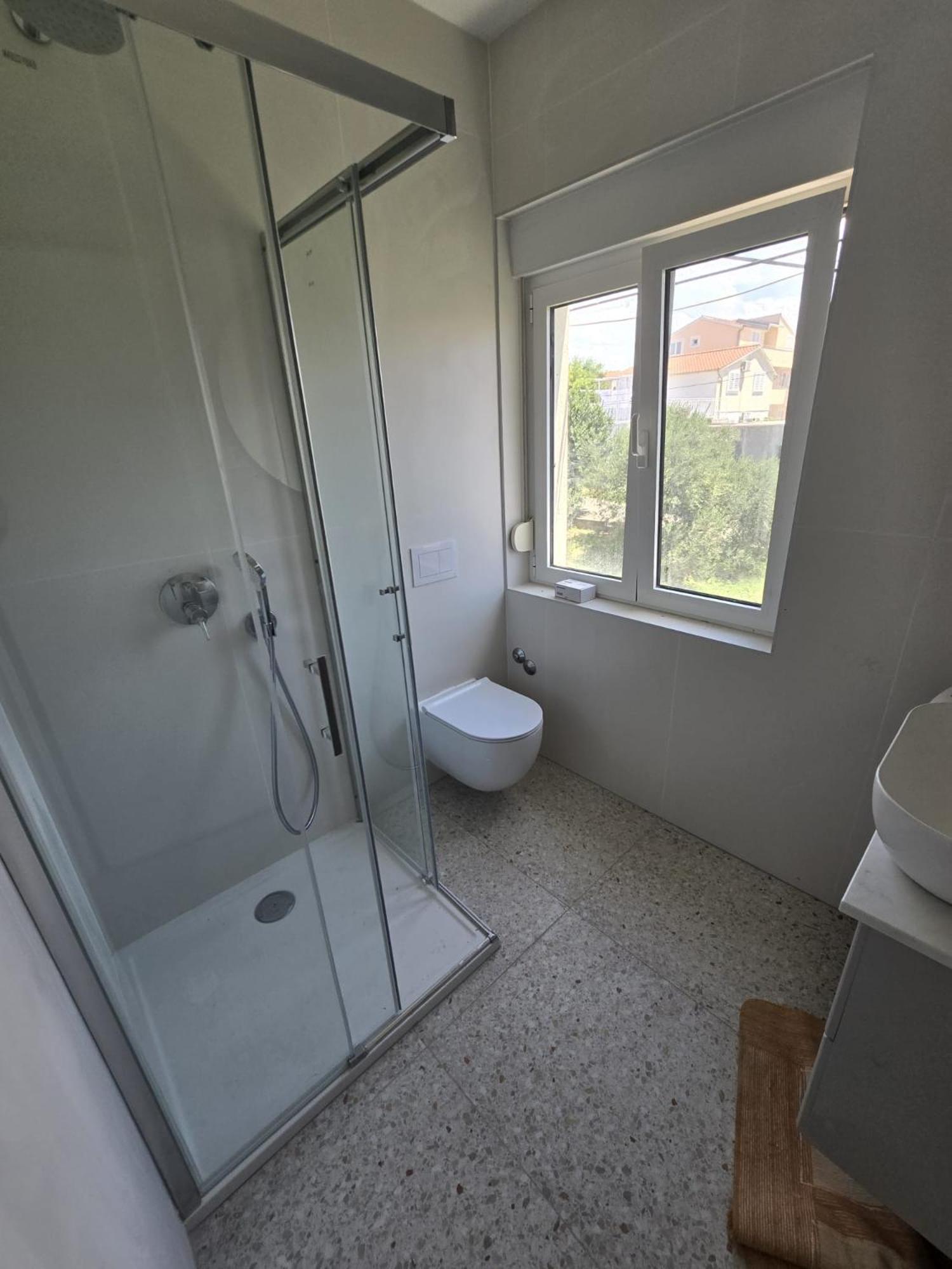 Apartmani Mira Vodice Esterno foto