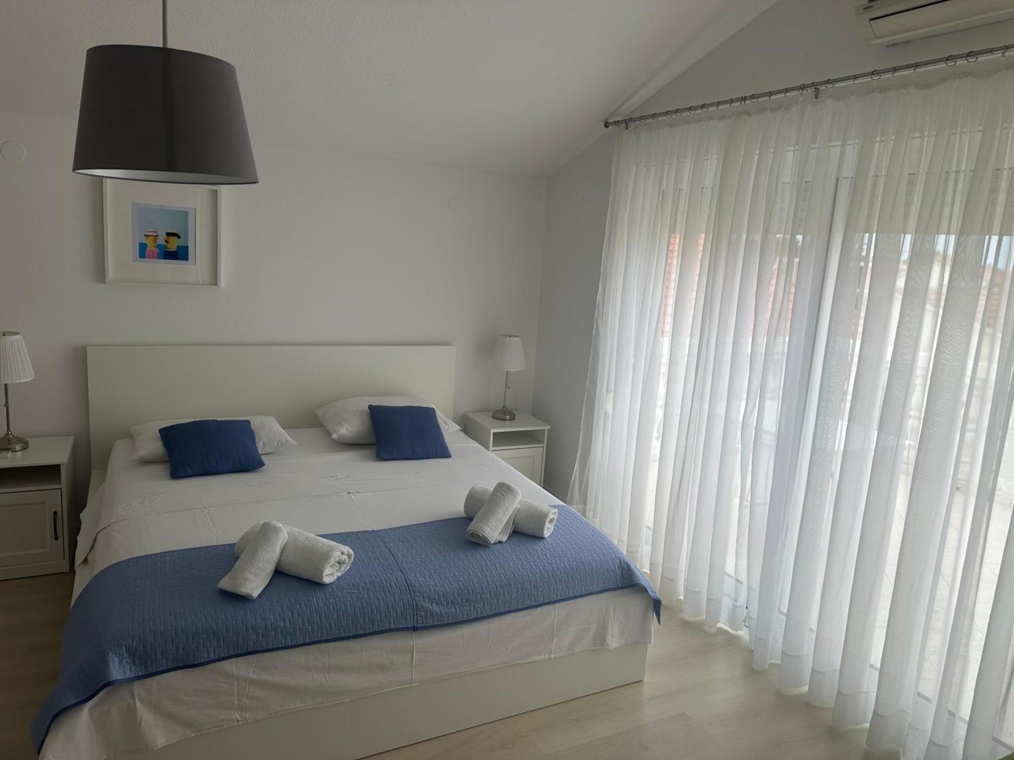 Apartmani Mira Vodice Esterno foto